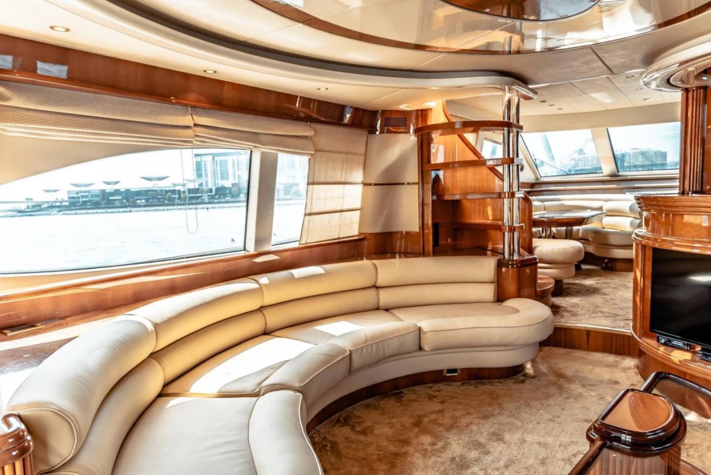 80ft Luxury Yacht View